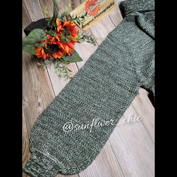 [NEW] Olive Green Melange Turtleneck Sweater - Picture 9 of 9